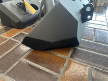 Load image into Gallery viewer, Fishbone FB22090 2018-Current Jeep Wrangler JL JLU &2020-Current Jeep Gladiator JT Mako Front bumper
