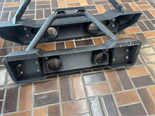 Load image into Gallery viewer, Fishbone FB22001 2007-present Jeep Wrangler Stubby Winch Bumper with Tube Guard