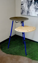 Load image into Gallery viewer, TEMBOTUSK SKOTTLE LEG TABLE