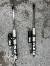 Load image into Gallery viewer, Jeep Gladiator fox 2.0 remote reservoir shocks
